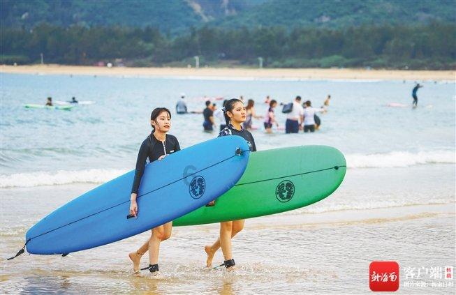装充电桩就近从配电井取电遭物业拒绝,国家电网:满足安装条件
